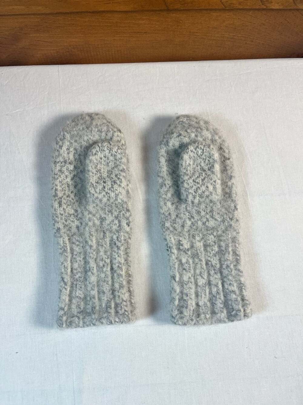 Boiled Wool Knit Mittens Gray White Winter Gloves